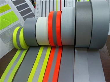 Perintis teknologi bahan reflektif terkini