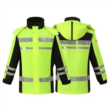 Keselamatan pada hari hujan - baju hujan reflektif